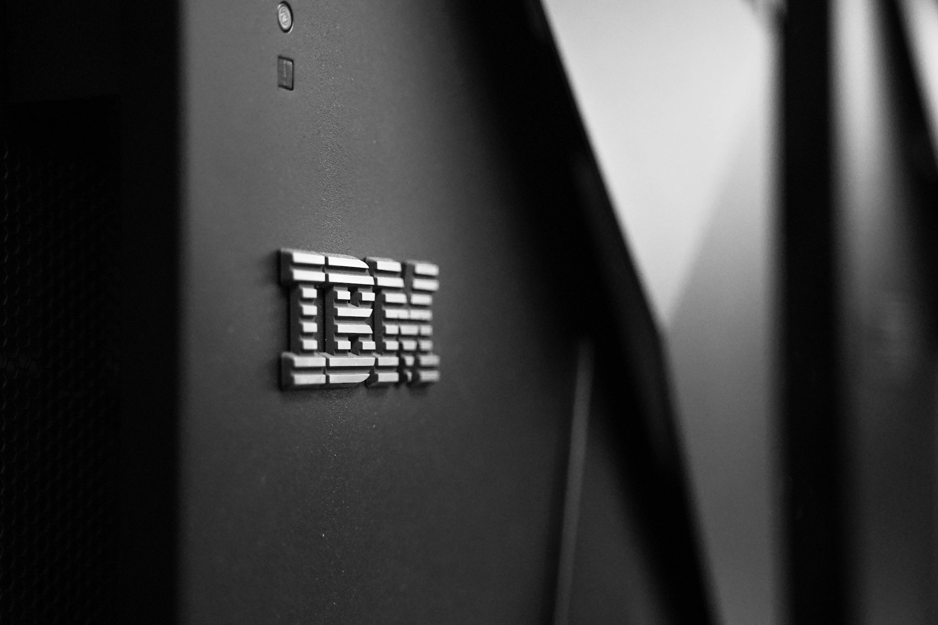 IBM Confirms $11 Billion Confluent Acquisition to Strengthen AI Data Infrastructure