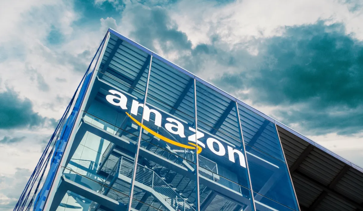 Amazon Plans Washington HQ Job Cuts