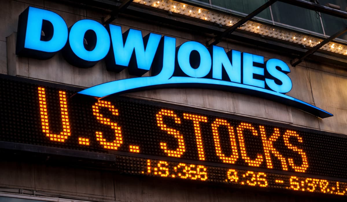 Stock Market Today: Dow Futures Fall, Nasdaq Contracts Slides