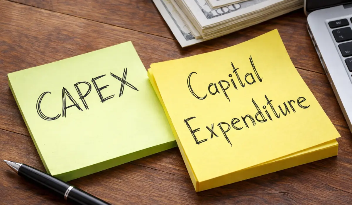 What is CapEx? Definition, Formula, and Growth vs. Maintenance